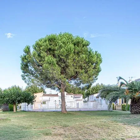 Casa vacanze Milenial Immo Triangle - House With Barbecue And Swimming Pool Empuriabrava