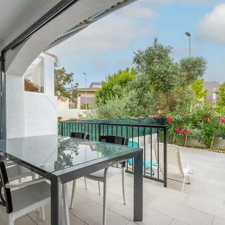 Casa vacanze Milenial Immo Triangle - House With Barbecue And Swimming Pool *